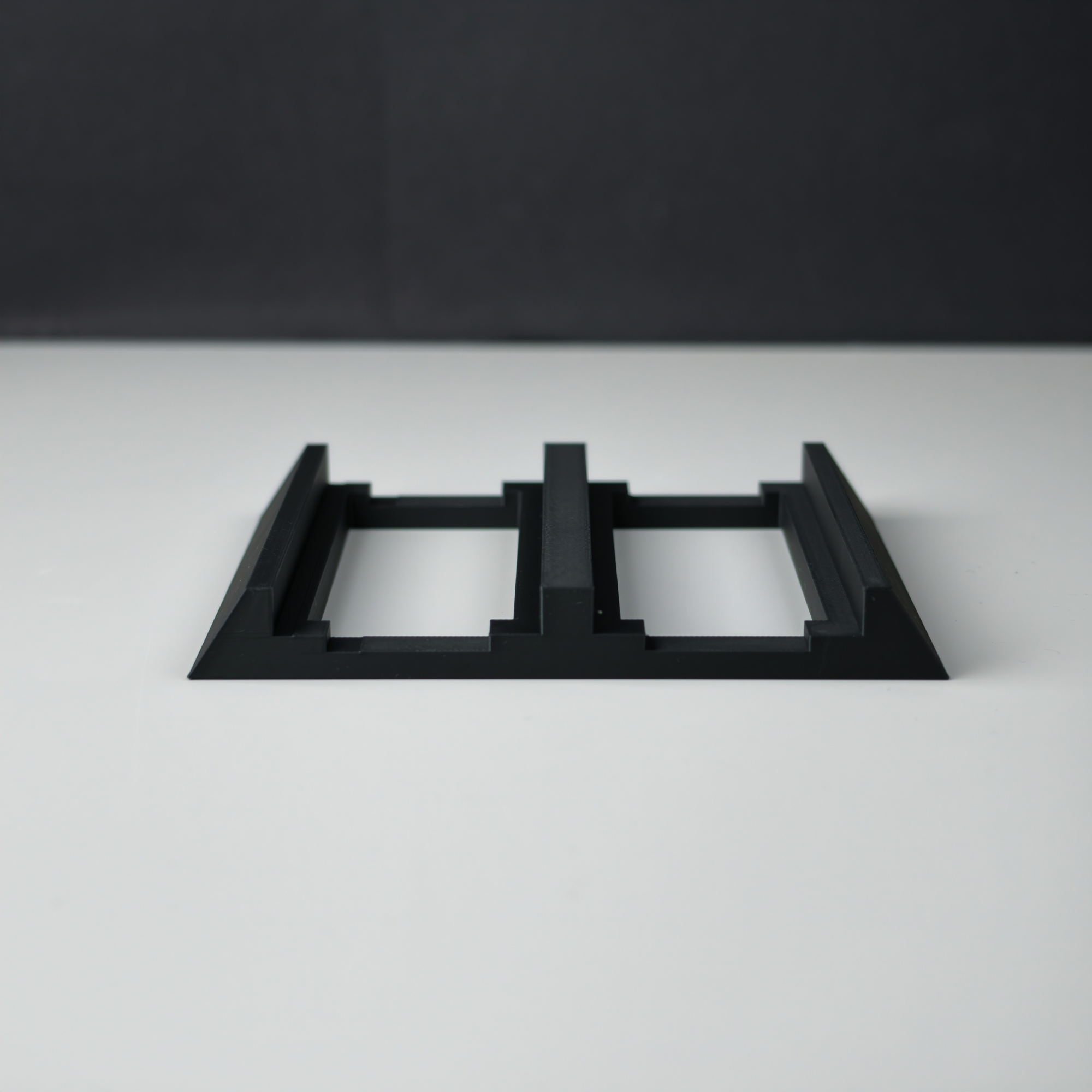 FYARE AI Stand Duo – GB10 Stand FYARE.COM